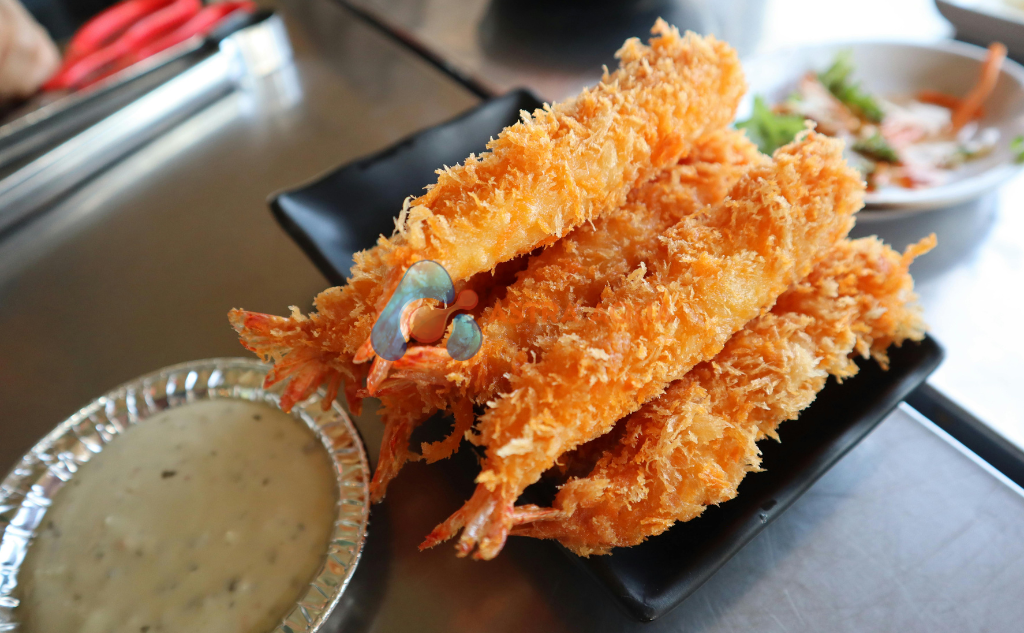 tôm thẻ chân trắng tẩm bột, xiên que