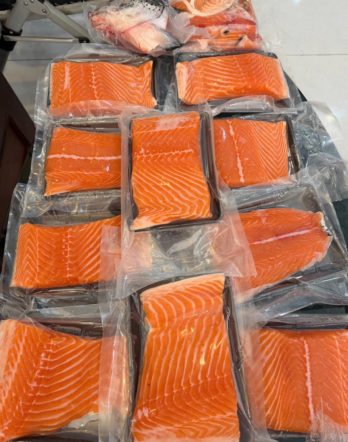 Các quy cách cá hồi nhập khẩu được chuộng làm sashimi