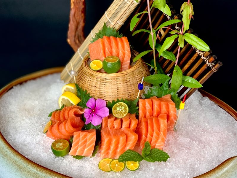 Sashimi cá hồi Na Uy dành cho Nhật Bản
